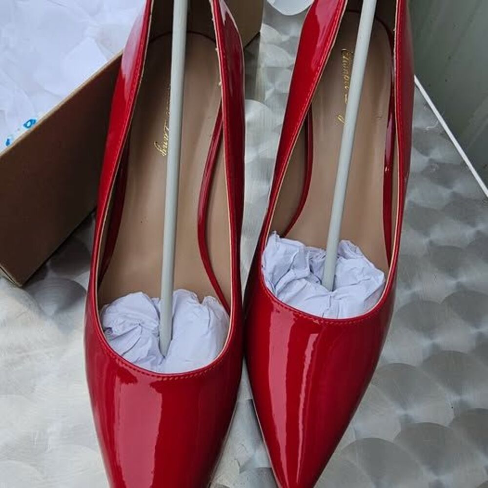 Elisabet Tang Red Patent Pointed-Toe Pumps – Women's Size 8, Like New